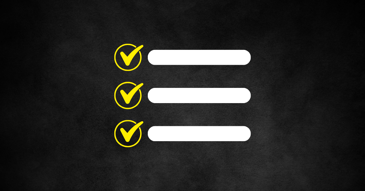 Drei nummerierte Pfeile mit Aufzählungspunkten, darüber ein Power-Symbol in Form von Checkmarks